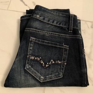 Adorable Guess Jeans, Silver Details